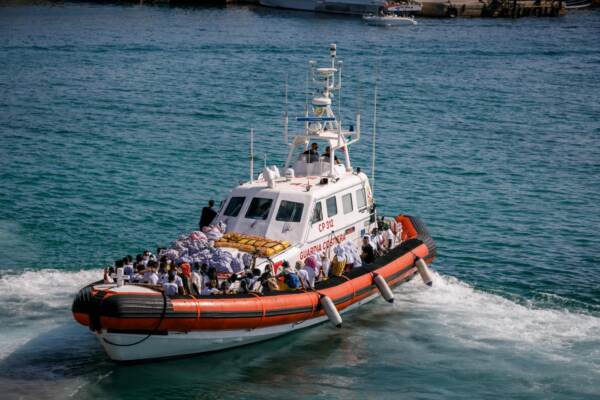 Migranti, naufragio a Lampedusa: 2 morti