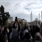 Iran, a Zahedan proteste al grido di “Morte a Khamenei”