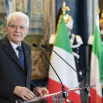 Tricolore, Mattarella: “Simbolo unità Paese”