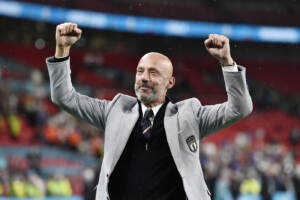 Vialli, il calcio piange l’uomo e il campione