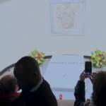 Ratzinger, prime visite alla tomba