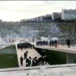 Brasile, gli scontri tra poliziotti e assalitori