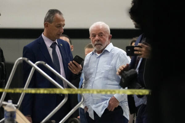 Brasile, Lula: “Manifestanti incoraggiati da Bolsonaro”