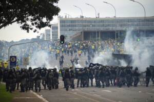 Brasile, Meloni: “Irruzioni inaccettabili”