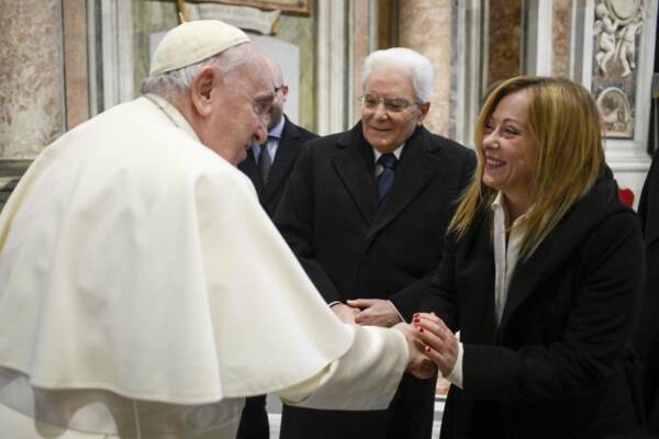 Vaticano, Meloni in udienza da Papa Francesco