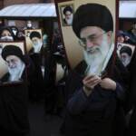 Iran, pasdaran minaccia Charlie Hebdo