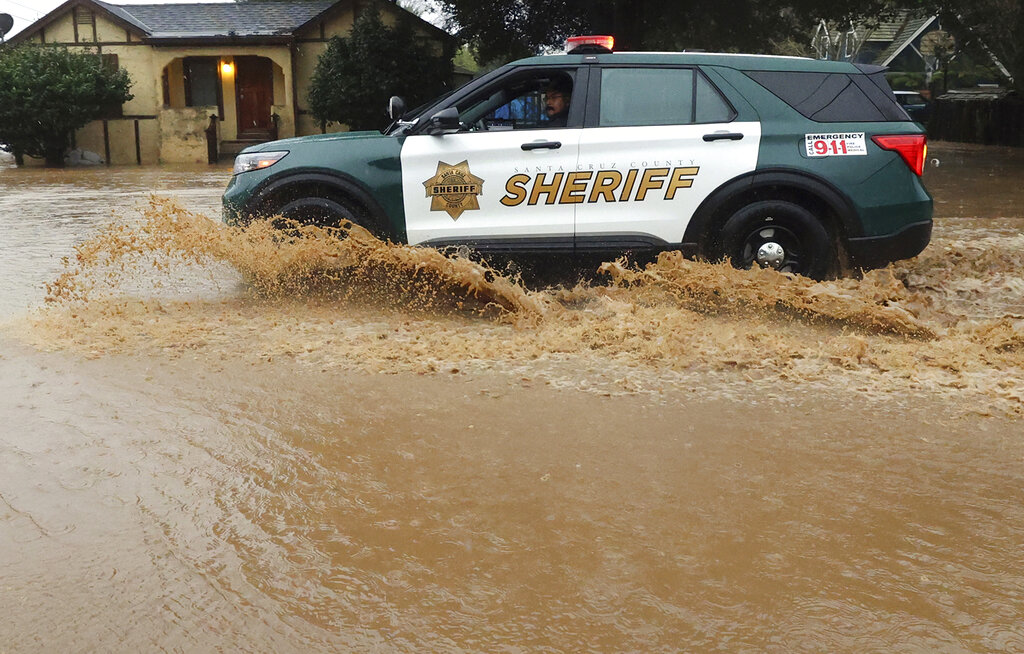 Usa, maltempo California: evacuata località dove vivono Harry e Meghan