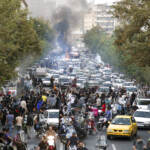Iran, oltre 100 manifestanti a rischio esecuzione
