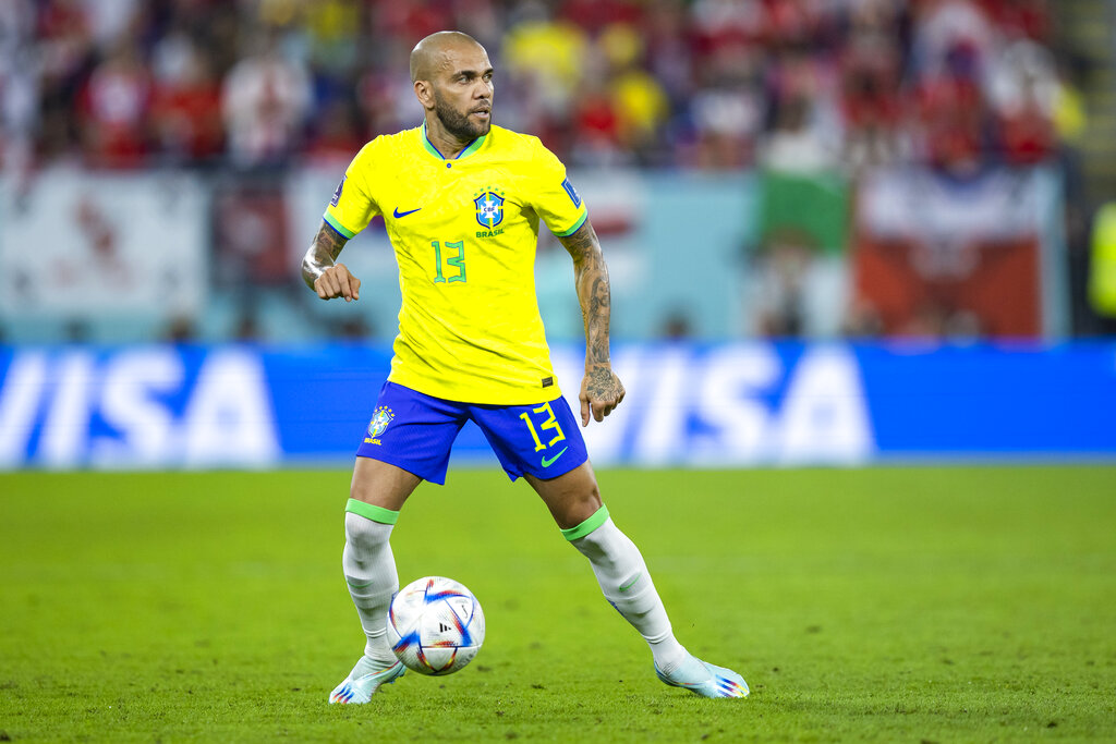 Dani Alves indagato per violenza sessuale Dani Alves indagato per violenza sessuale