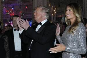 Donald e Melania Trump al party di capodanno a Mar-a-Lago