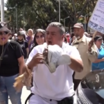 Venezuela, proteste a Caracas contro i bassi salari