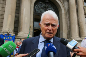 Milano: aperta la camera ardente per Carlo Smuraglia, partigiano e presidente onorario dell'ANPI