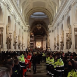 Biagio Conte, in migliaia ai funerali a Palermo
