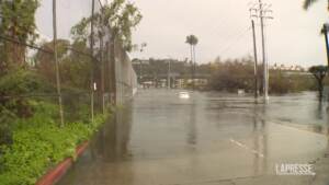 Usa, piogge provocano frane e allagamenti in California
