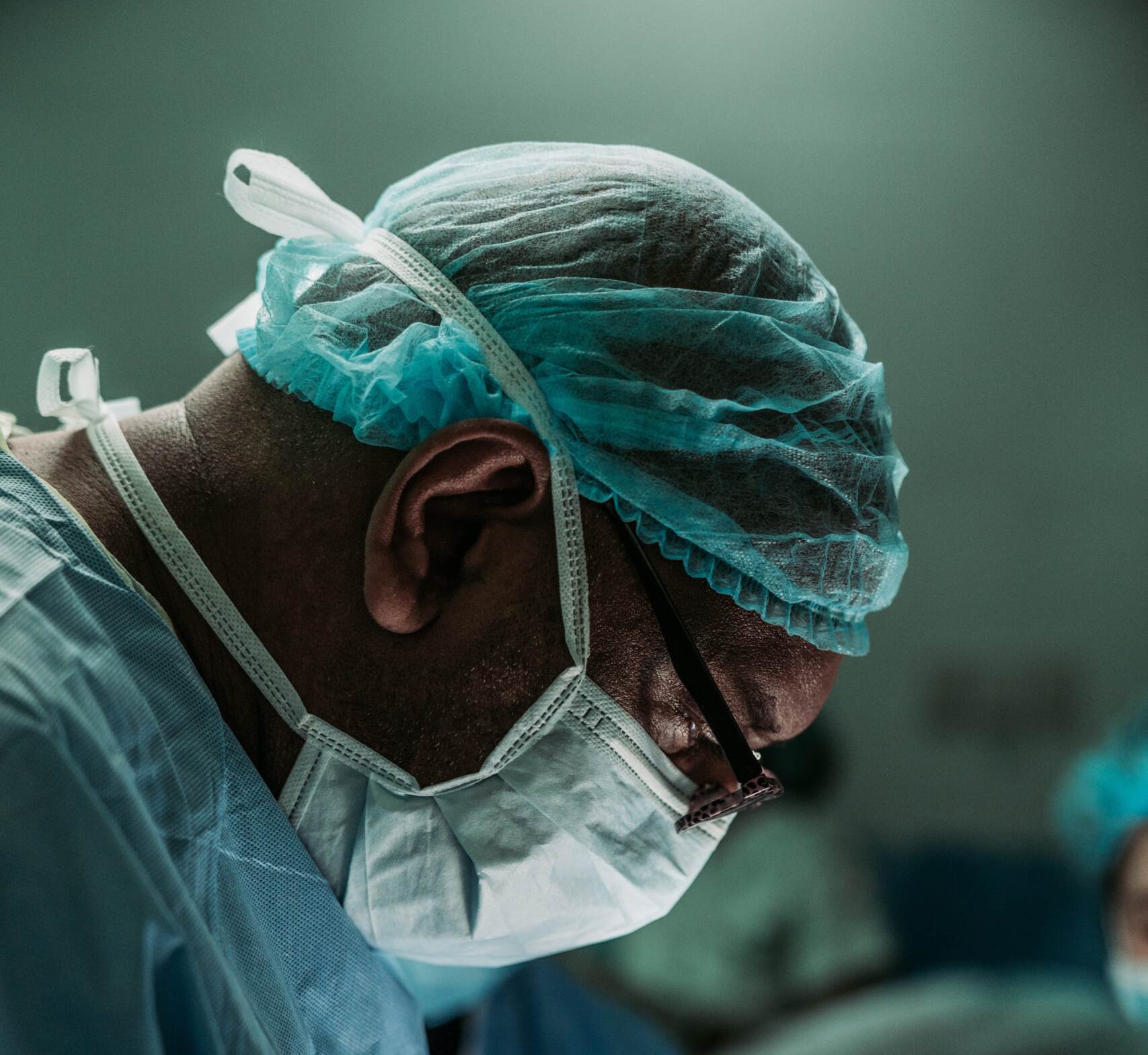 Messina Denaro, parla il medico che lo operò Messina Denaro, parla il medico che lo operò