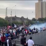 Perù, manifestanti in piazza a Lima