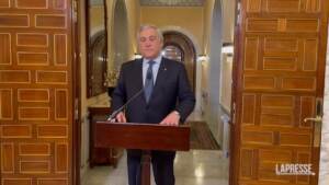 Migranti, Tajani: “Insieme a Tunisia per risolvere flagello immigrazione”
