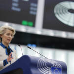 Gas, von der Leyen: “Negoziati per acquisti congiunti in primavera”