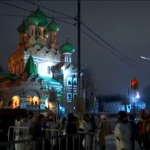 Russia, bagno ghiacciato per l’Epifania a Mosca