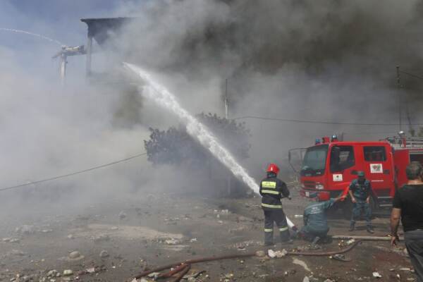 Armenia, incendio in caserma: vittime