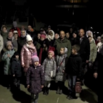 Crimea, epifania ortodossa: fedeli si buttano in mare