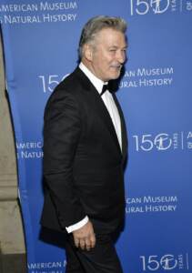 Alec Baldwin to be charged with manslaughter in set shooting