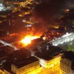 Perù, incendio a Lima: le immagini dal drone