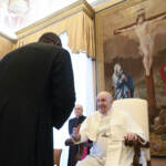 Vaticano, Papa: “Calunnia e chiacchiericcio fanno male e distruggono”