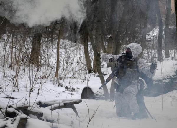 Ucraina, esercitazioni militari a Kiev