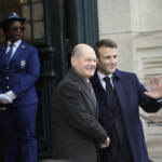 Ucraina, Macron non esclude invio carri Leclerc