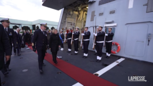 Governo, Meloni ad Algeri saluta Nave della Marina Militare