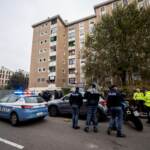 Ancona, spari in strada: un ferito
