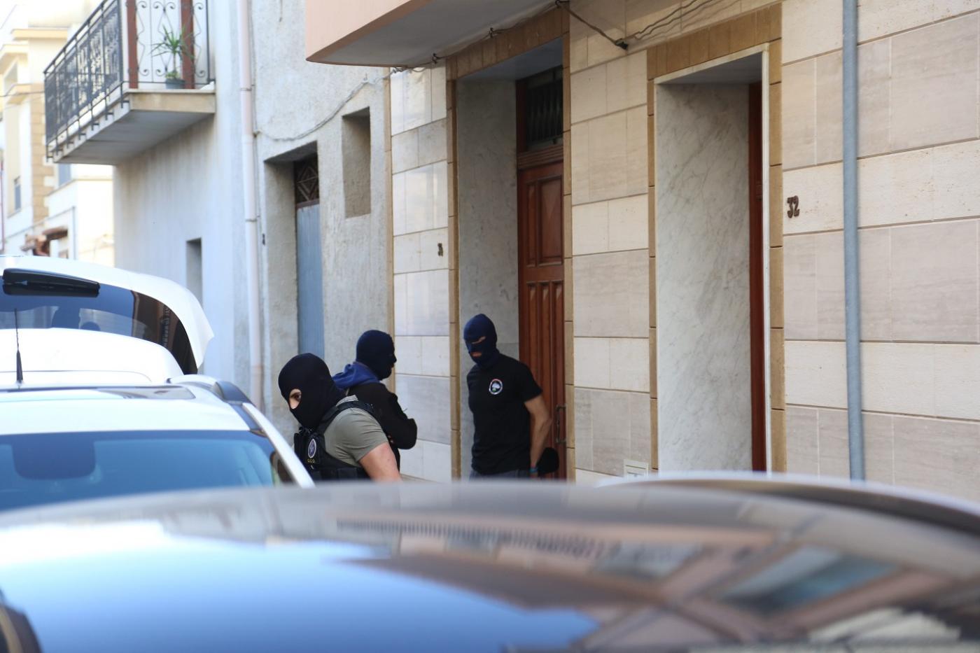 Messina Denaro, in primo covo abiti femminili