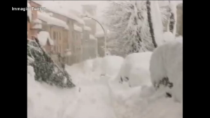 Maltempo, Centro Italia sotto la neve