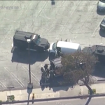 Usa, sparatoria a Monterey Park: il van del killer accerchiato