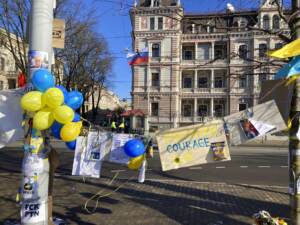 Ucraina, Lettonia espelle ambasciatore russo