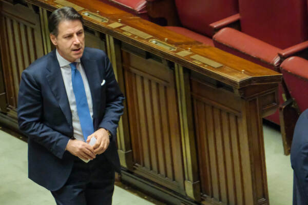 Ucraina, Conte: “No a ulteriore invio armi”