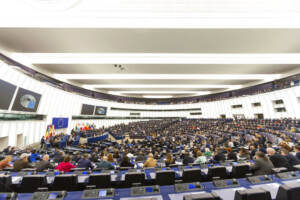 Il Parlamento arabo respinge l’ingerenza del Parlamento Europeo nella sovranità del Marocco