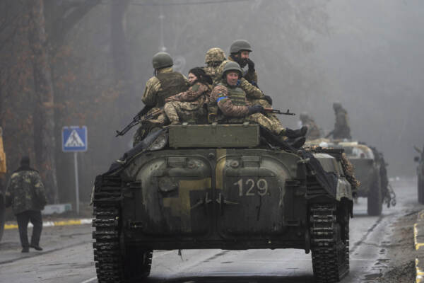 Guerre en Ukraine: La Pologne prête à se passer de l’aval de Berlin pour livrer des chars