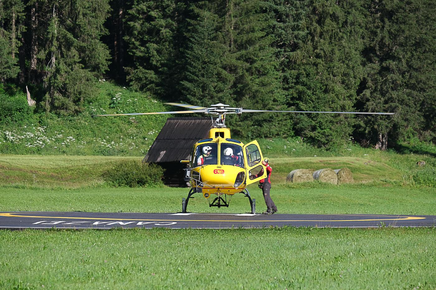 Trentino, bimba di 3 anni precipita in un dirupo: ricoverata in ospedale Trentino, bimba di 3 anni precipita in un dirupo: ricoverata in ospedale