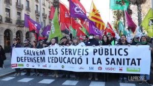 Spagna, a Barcellona in piazza medici, insegnanti e tassisti