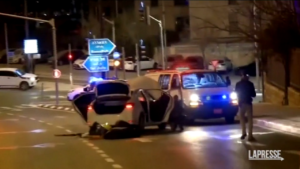 Gerusalemme, spari vicino a una sinagoga: almeno 8 morti