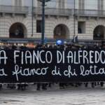 Cospito, scritta a Torino: incendiati cavi ripetitore