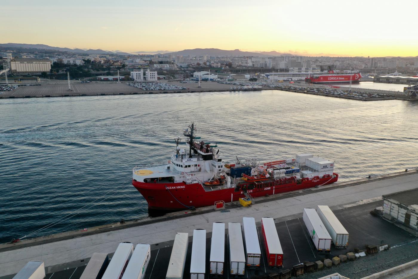 Migranti, Ocean Viking a Carrara Migranti, Ocean Viking a Carrara
