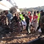Pakistan, pullman in un burrone: almeno 40 morti