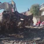 Pakistan, pullman in burrone: decine di morti