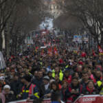 Francia, nuovo sciopero contro riforma delle pensioni