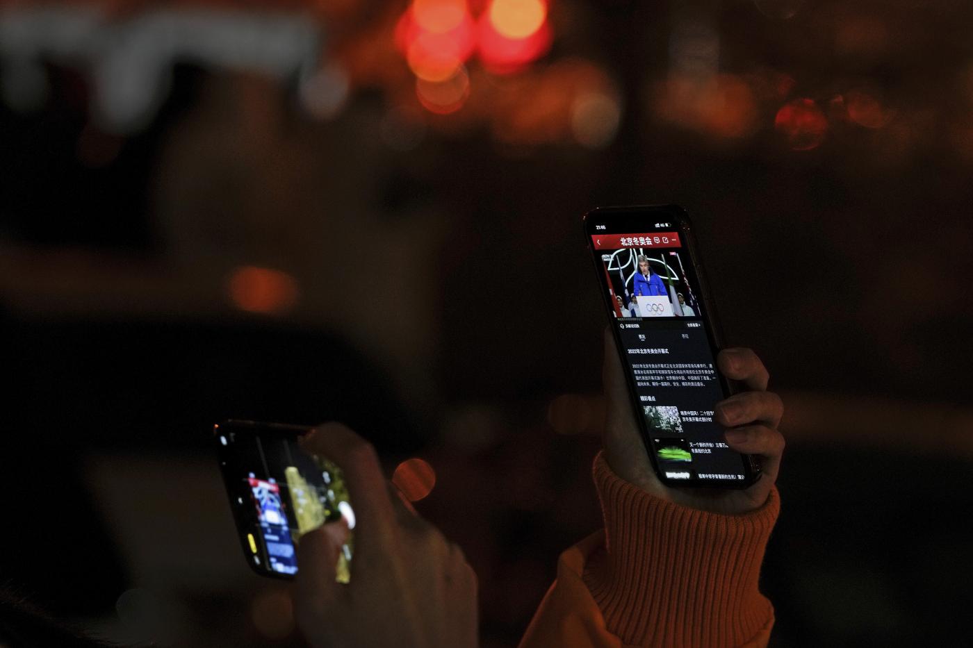 Istat, in paniere anche riparazione smartphone e visite mediche