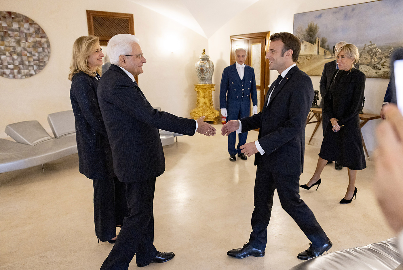 Ucraina, Mattarella: “Solidarietà Ue per superare sfide”