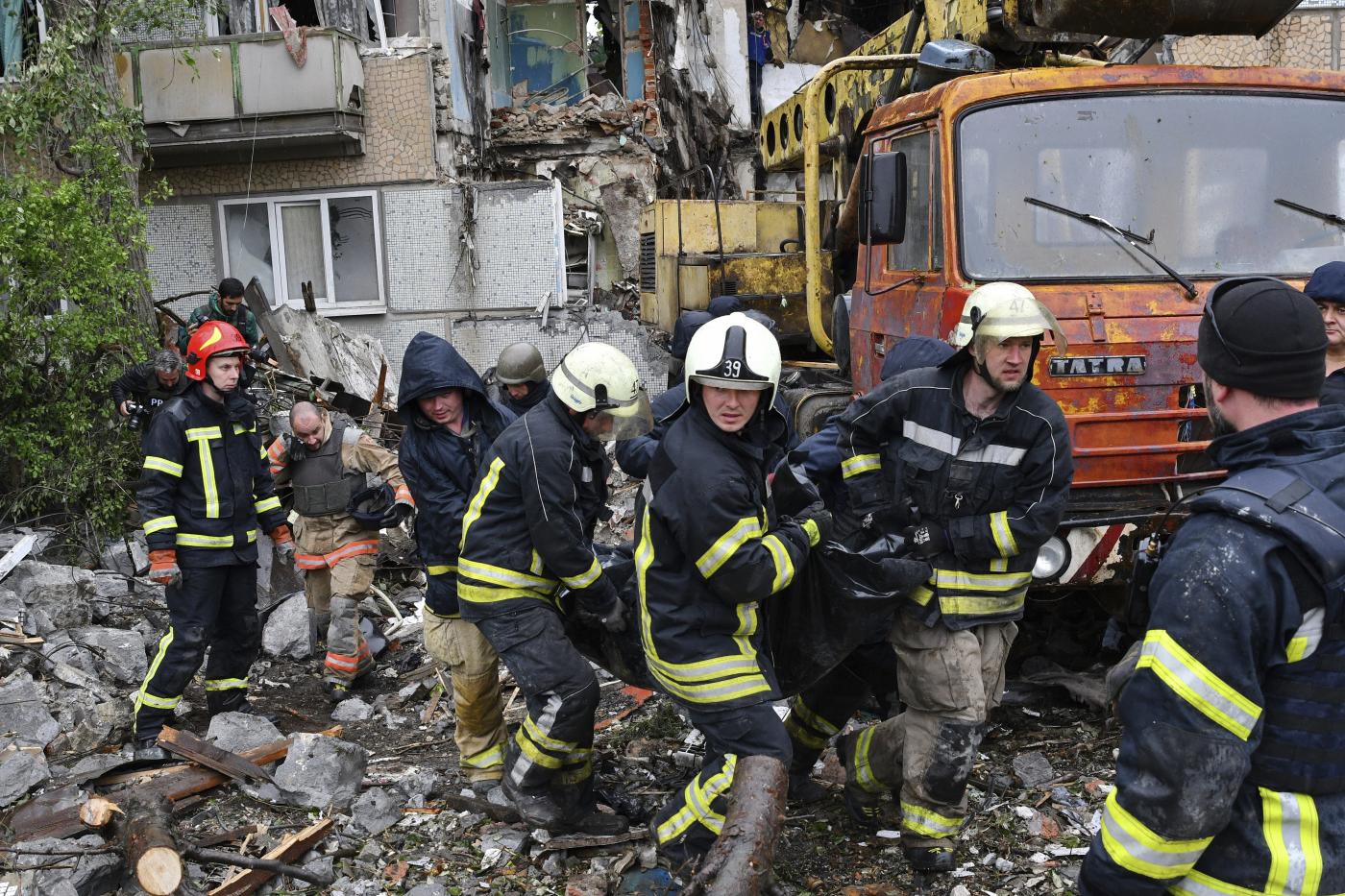 Ucraina, attacchi nel Donetsk: Zelensky parla di “terrorismo”